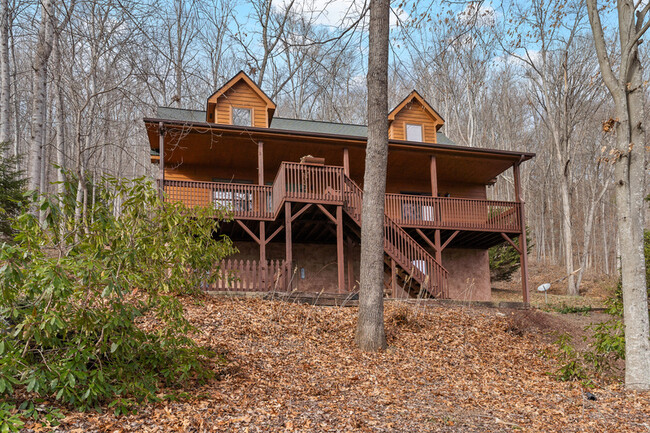 Photo - 23 Deep Woods Trail House