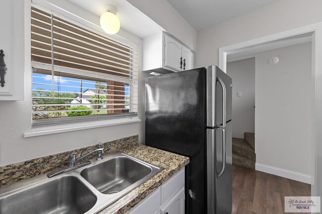 Photo - 805 Continental Dr Unit #3