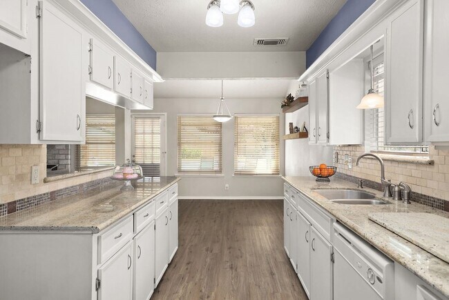 Photo - 11111 Sagepike Cir