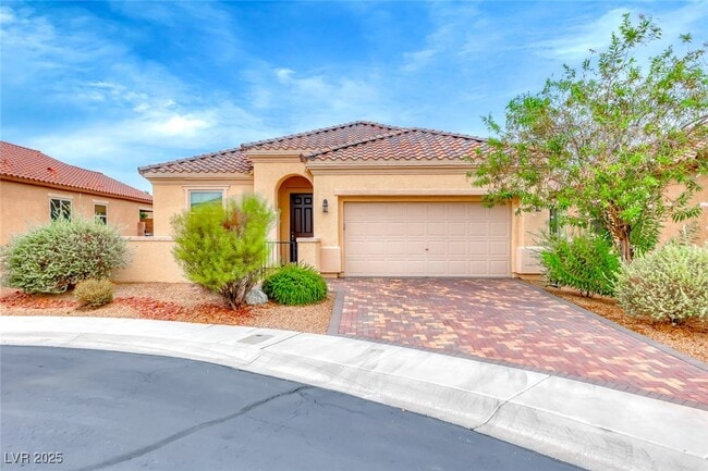 Building Photo - 589 Via Paladini Rental