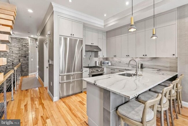 Photo - 1224 R St NW Unit 2