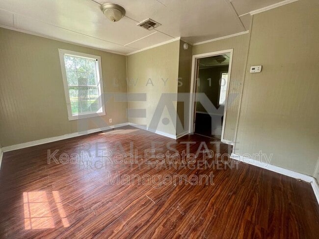 Photo - 109 Dora St