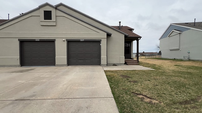 Building Photo - 1217 Dakota Dr