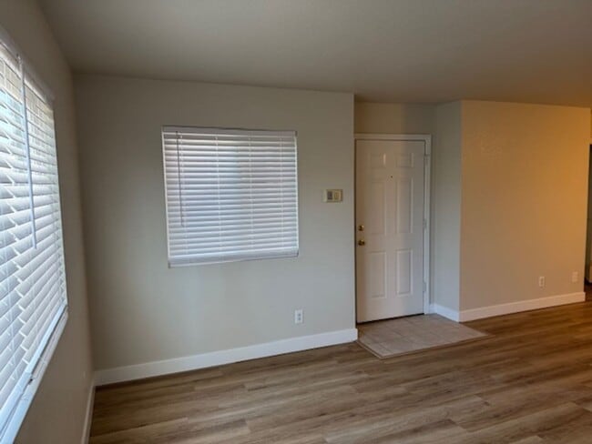 Photo - 2 bed ground floor unit  fully remodeled Unit 1980 Las Palmas #159