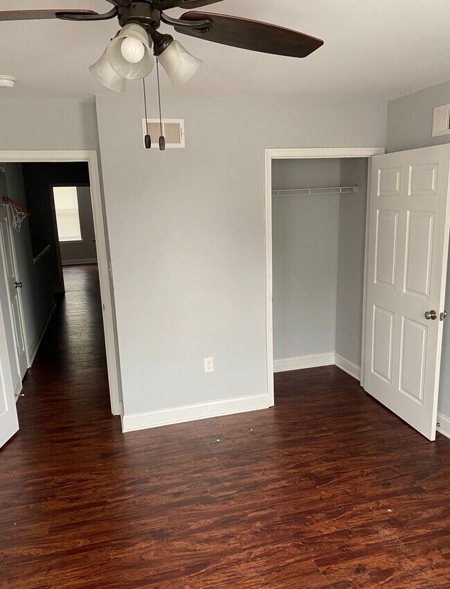 Photo - Spacious 3 Bedroom Townhouse – Available A...