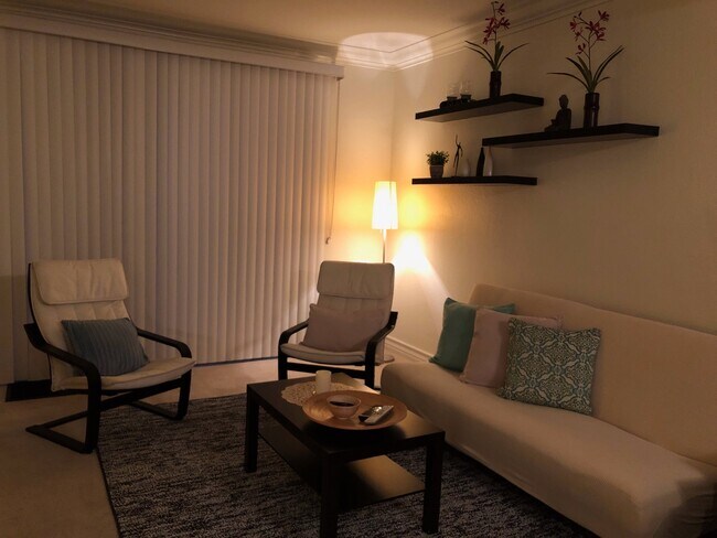 Photo - Meridian Fully Furnished Studio Condo - Resort Style Living. Utilities & Cable services Not Inclu... Unit 228