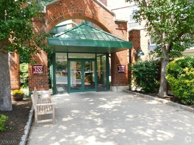 Building Photo - 300 Main St Unit 317 Rental