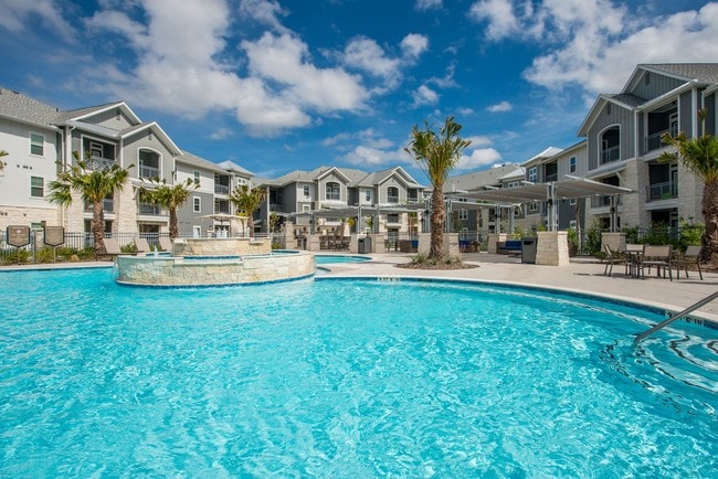 Catalon at Lago Mar