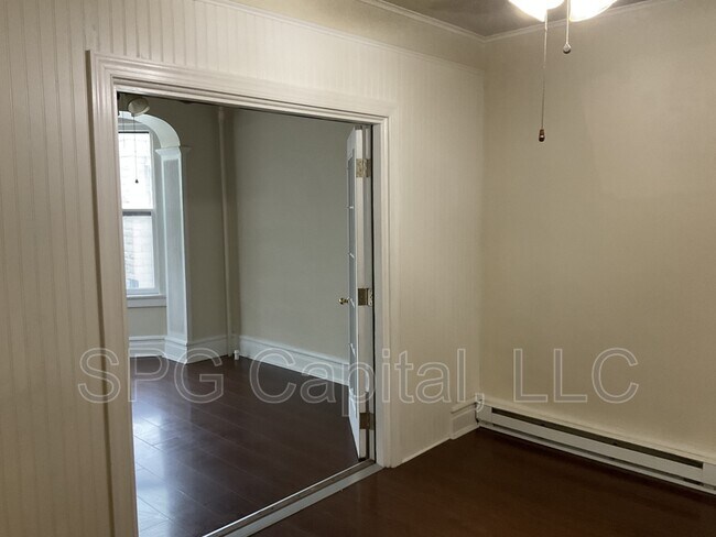 Photo - 28 Carlisle St