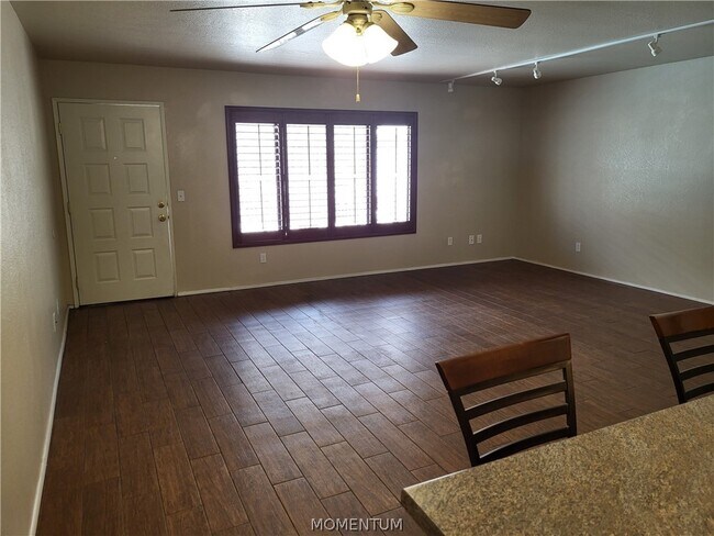 454 Riverfront Dr Unit 109