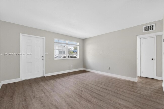 Photo - 11441 SW 2nd St Unit 11441