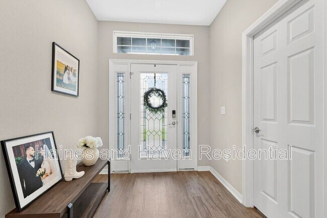 Photo - 712 Daphne Dr