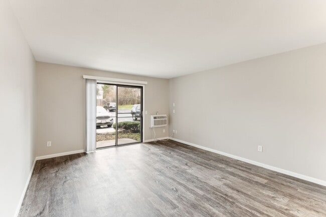 Photo - Country Meadows Apartments