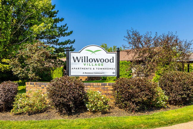 Willowood Village Apartments & Townhomes - Erie, PA | ForRent.com