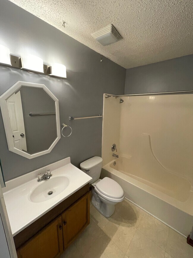 3715 Clover Cir Townhome For Rent in Lincoln, NE