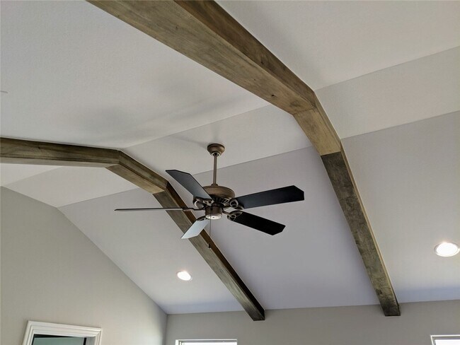 Photo - 3809 SW Mistletoe Ave