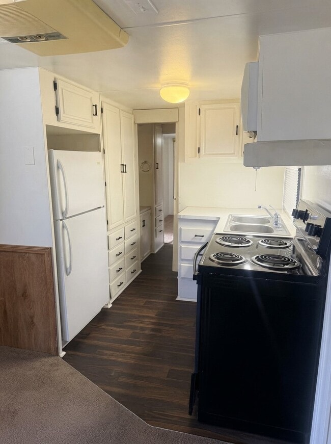 24 W Rio Colorado Dr Unit 8