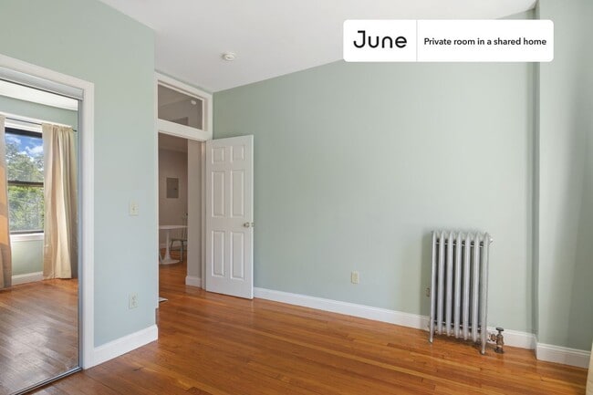 Photo - Room in Shared 4 bed/1 bath home Unit B