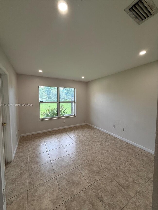 Photo - 7612 NW 38th Ct