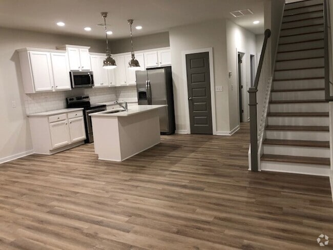 Building Photo - Beautiful Townhome in Athens!