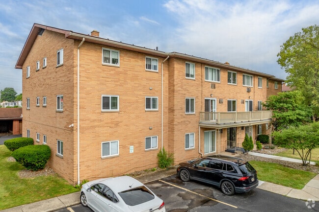 Stoneybrook Apartments
