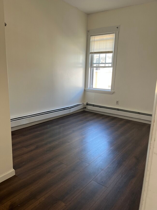 Photo - 56 Spring St Unit 3bed apt no fees