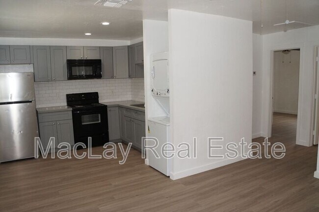 Photo - 2922 E Roeser Rd Unit 1