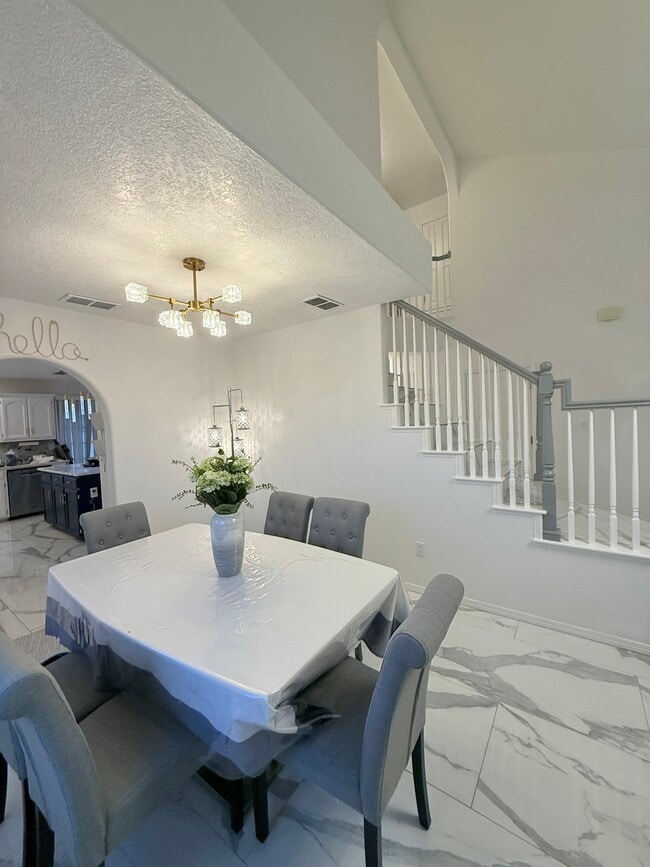 Photo - 9612 Palomita Ct NW