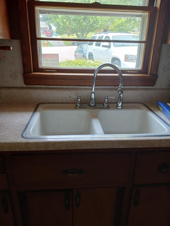 Photo - 127 Vinton Pl