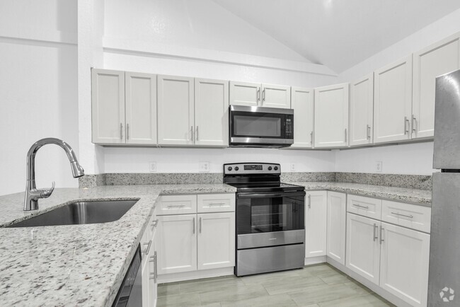 Building Photo - 13910 Folkestone Cir Rental
