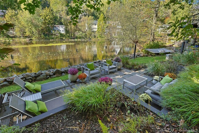 Photo - 188 Ferdon Ave