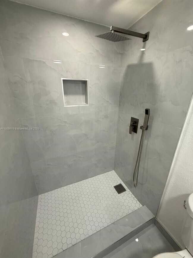 Photo - 6931 SW 24th Ct