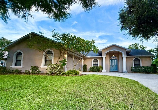Building Photo - Very Nice 3/2 Home For Rent in Gated Commu...