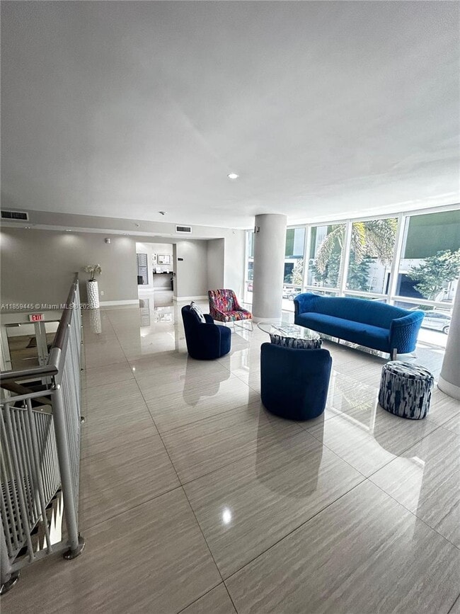 Photo - 601 NE 23rd St Unidad 903-B
