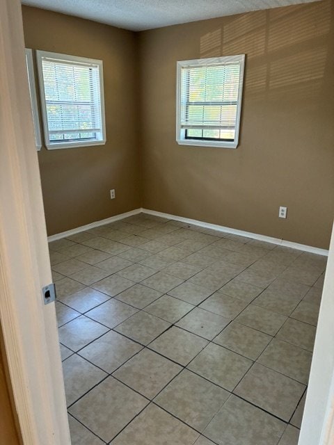 Photo - 1930 Williams Dr