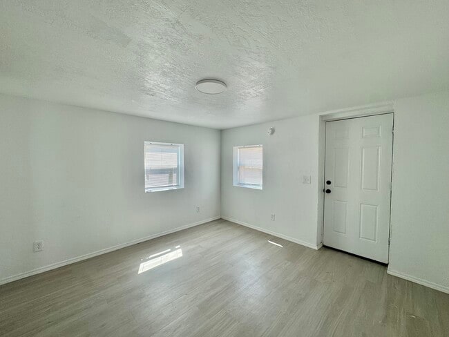 531 SE 15th St
