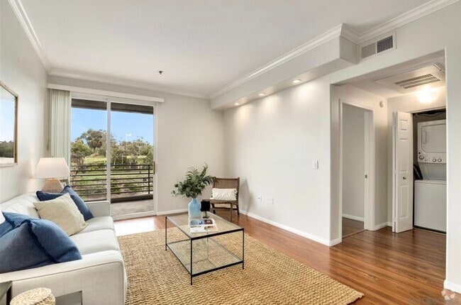 Building Photo - 1642 7th Ave Unit 319 Rental