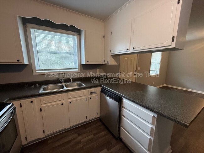 Photo - 2406 Markwood Ln SE Unit D