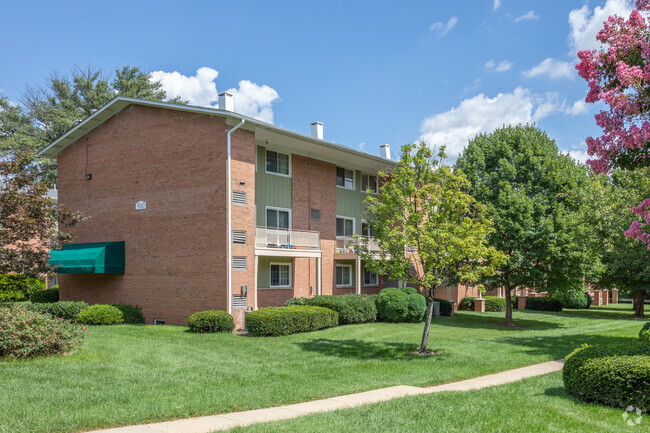 Woodmont Park Apartments - Woodmont Park Apartments