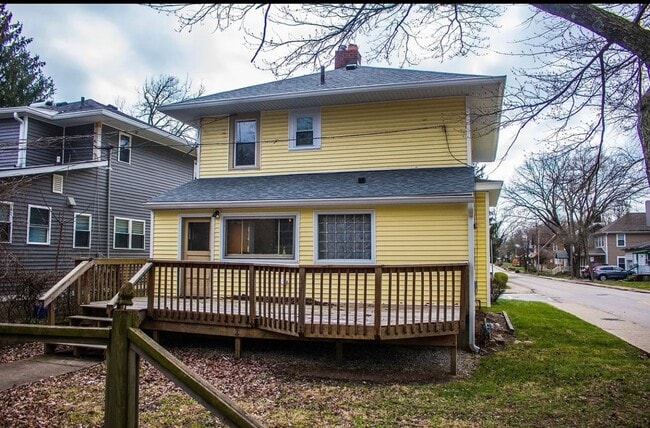 Photo - 601 E University St