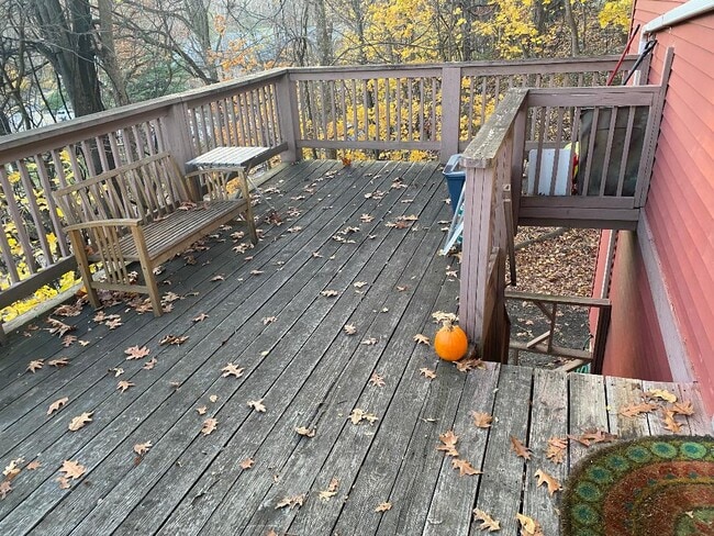 Private Deck - 213 Hamburg Tpke Unit 2