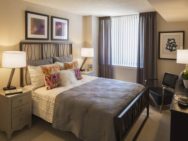 Bedrooms with Walk-in Closets