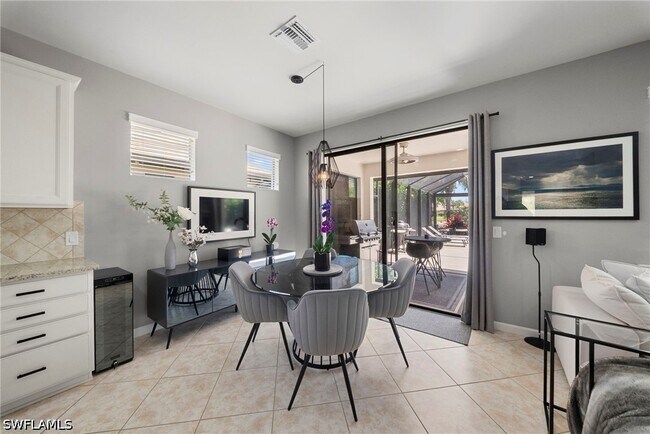 Photo - 7052 Live Oak Dr