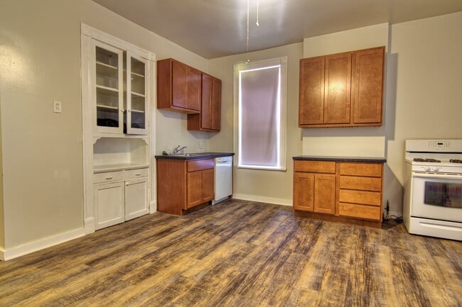 Building Photo - 3432-34 Utah Unit 3432A