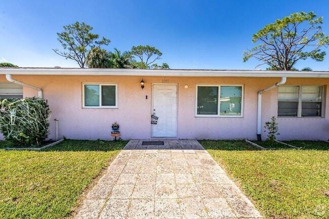 Building Photo - 3391 Helena Dr Rental