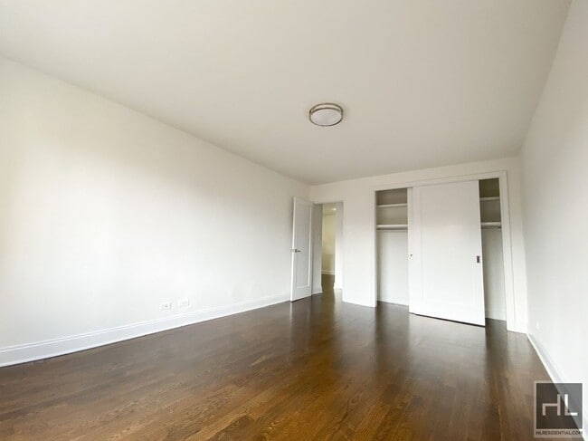 Photo - E 16 ST Unidad 20A