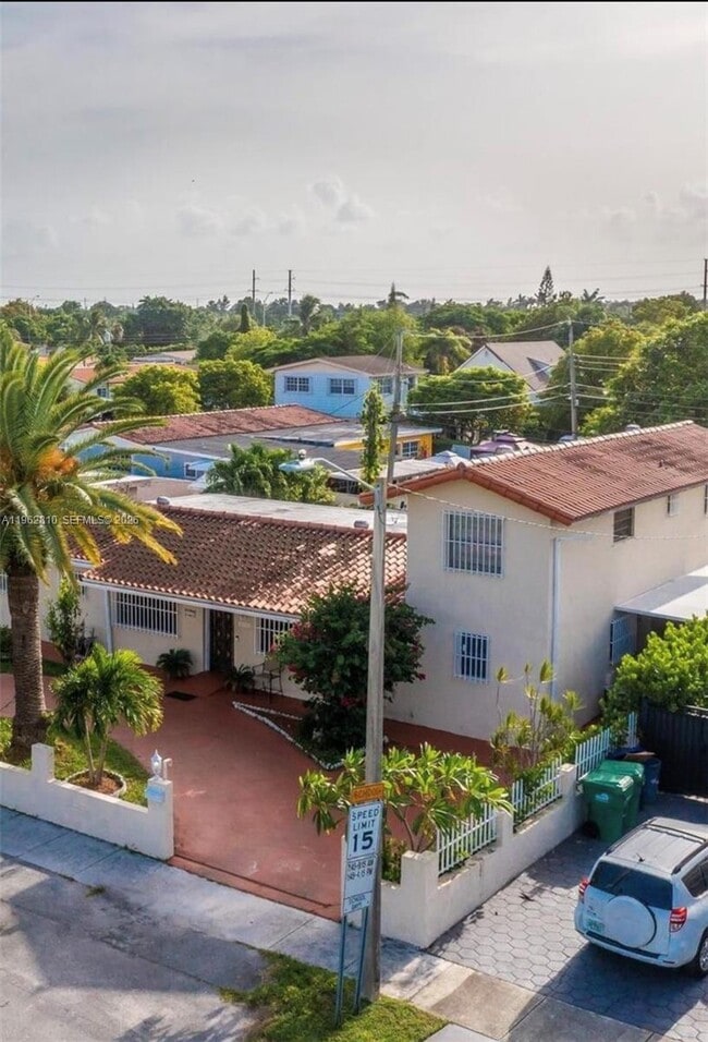 Photo - 2820 SW 95th Ave