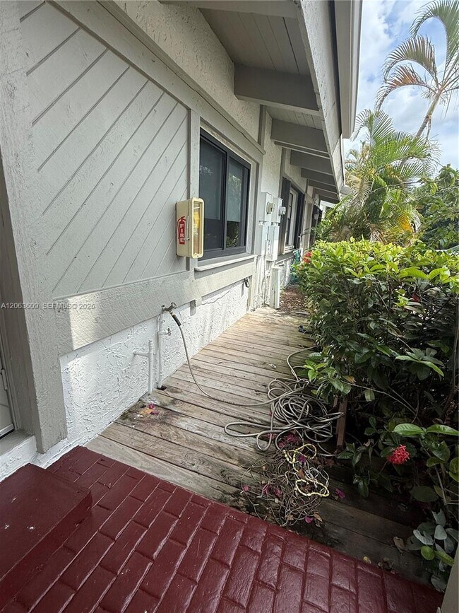 Photo - 2645 Parkview Dr S