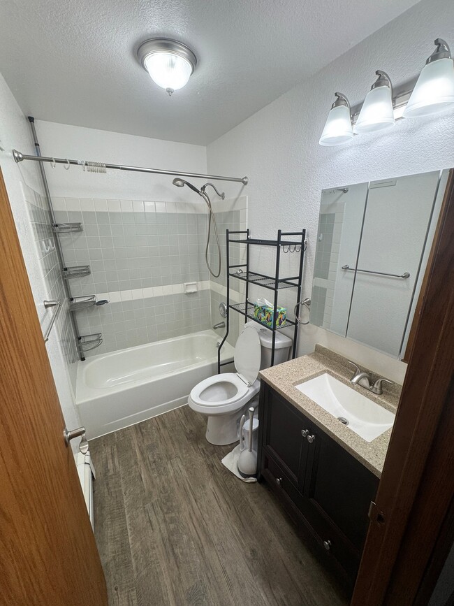 Photo - 228 Princess Dr Unit 3