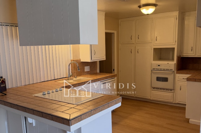 Photo - 1304 La Puente Dr